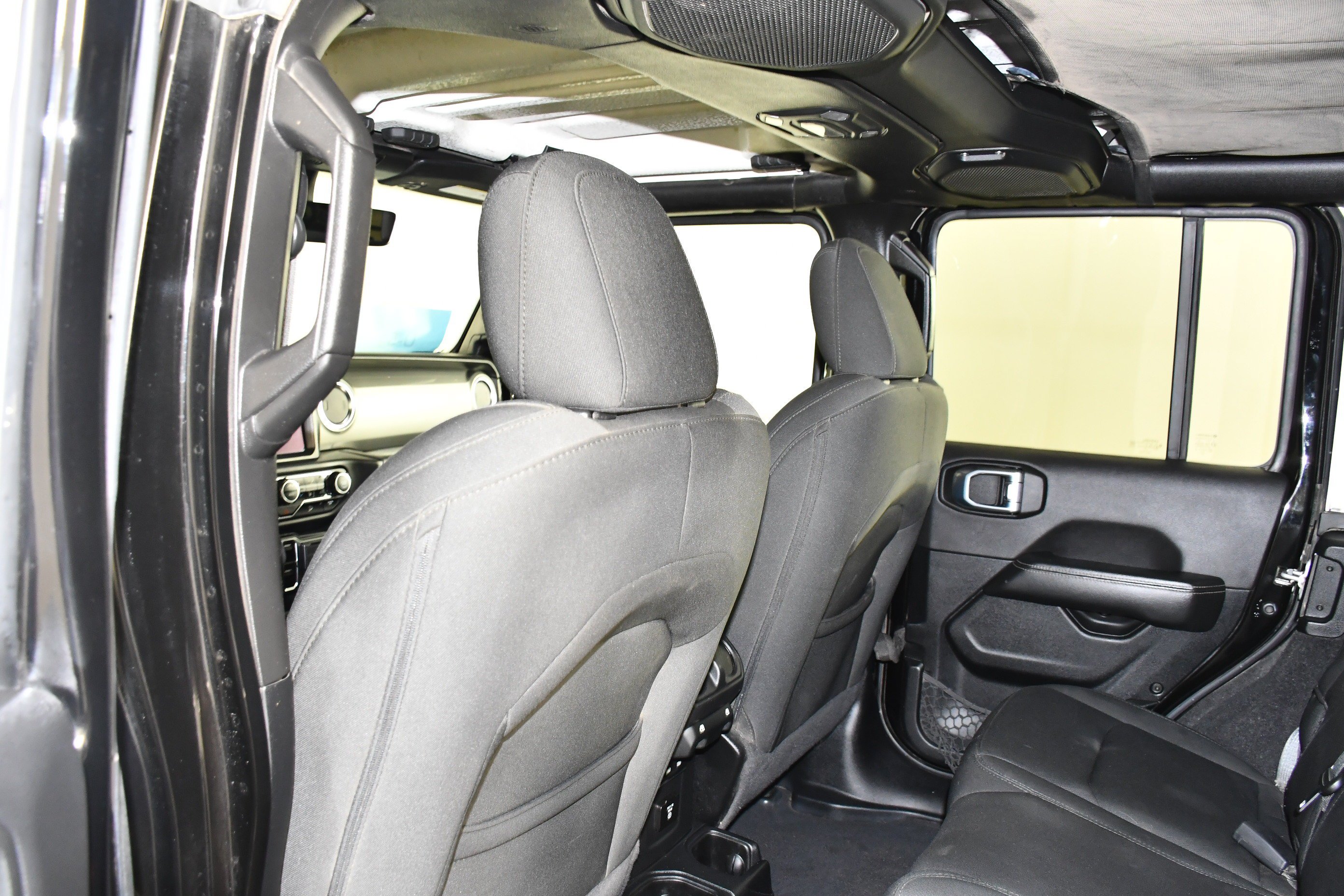Used 2021 Black Clearcoat Jeep Unlimited Sahara image 46