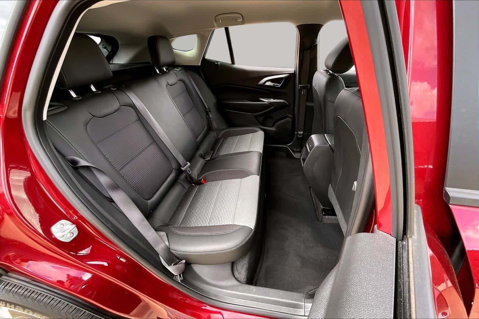 Used 2025 Crimson Metallic Chevrolet LT image 18