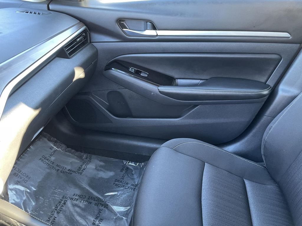 Used 2023 Gray Nissan 2.5 SV image 21