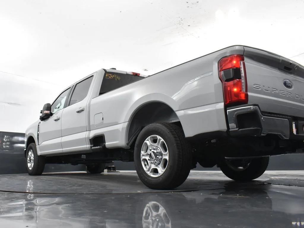 New 2026 White Ford XLT image 33