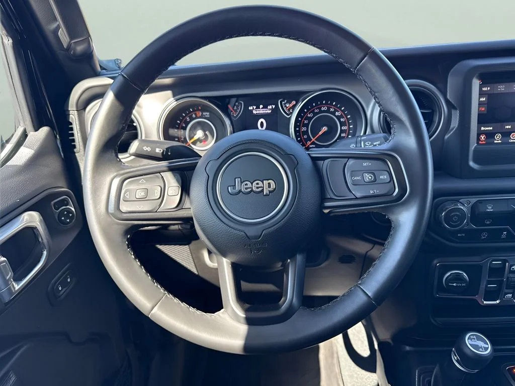 Used 2022 Black Jeep Sport image 12