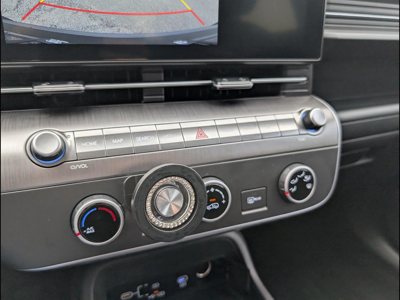 2024 Hyundai Kona SE - Photo 14