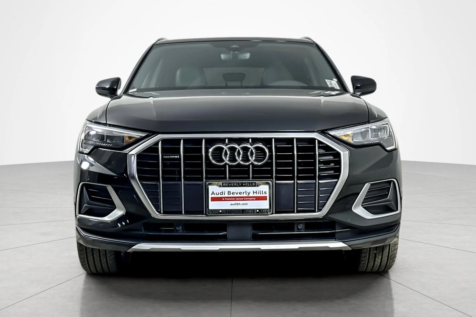 Used 2022 Mythos Black Metallic Audi Premium 40 TFSI quattro image 8