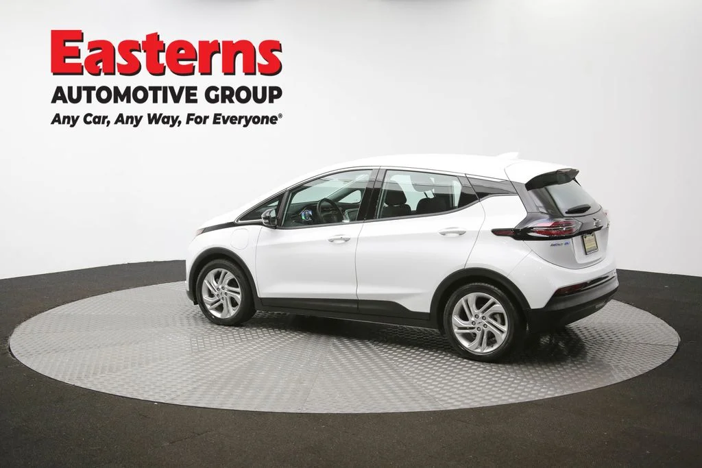 Used 2023 White Chevrolet 1LT image 62