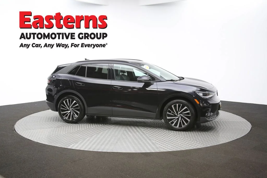Used 2024 Black Volkswagen S image 43