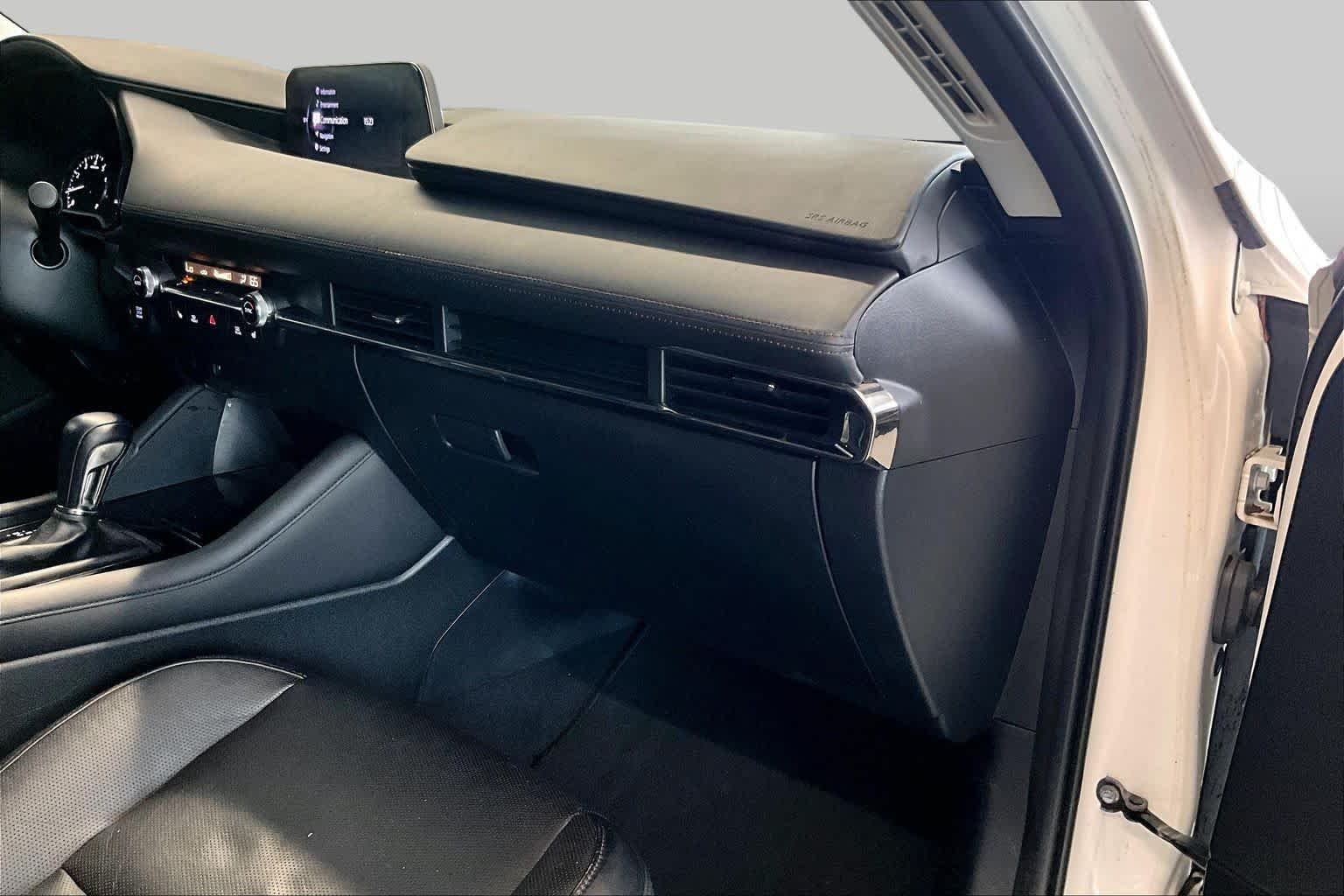 Used 2019 Snowflake White Pearl Mica Mazda w/Premium Pkg image 17