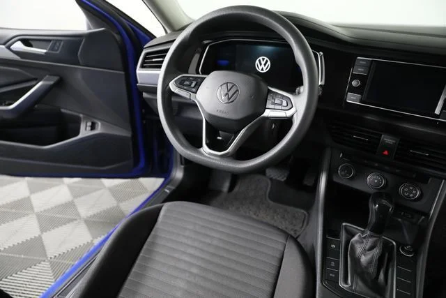 Used 2022 Blue Volkswagen 1.5T S image 19