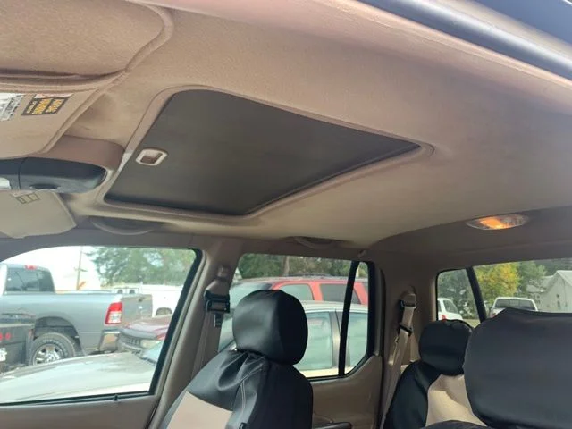Used 2001 Beige Ford Base image 6