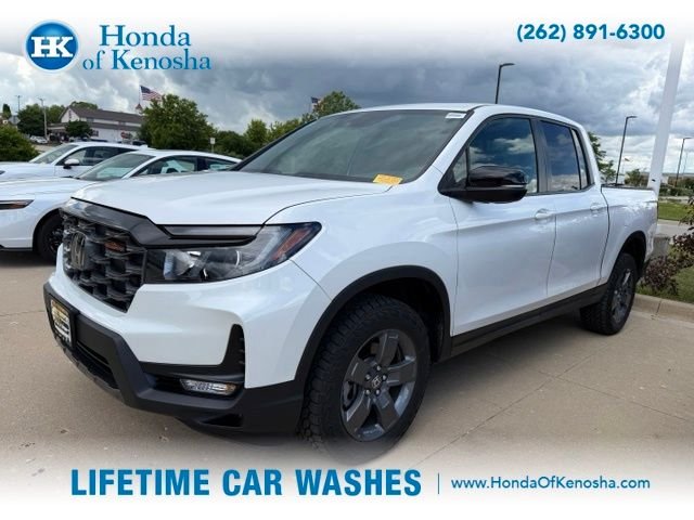 Certified Used 2025 Platinum White Pearl Honda TrailSport image 1