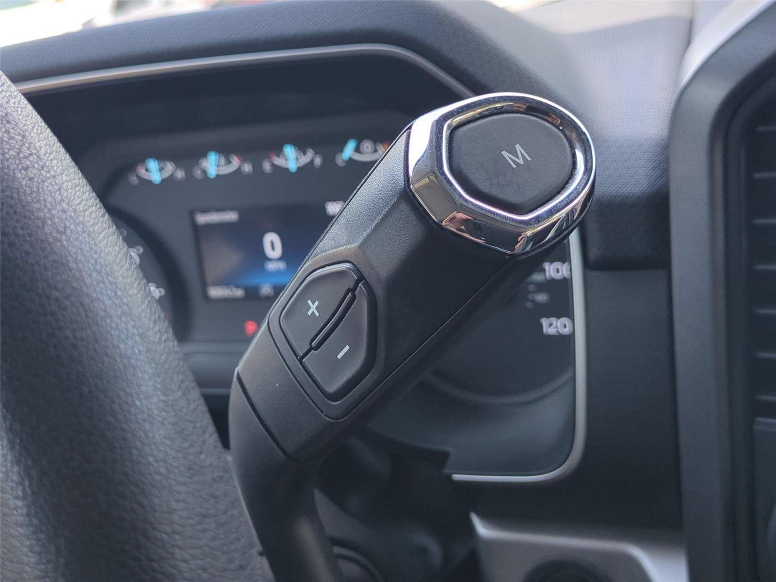 Used 2022 Oxford White Ford XLT image 28