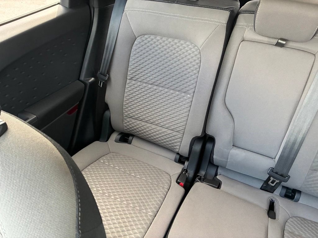 Used 2020  Ford SE image 13