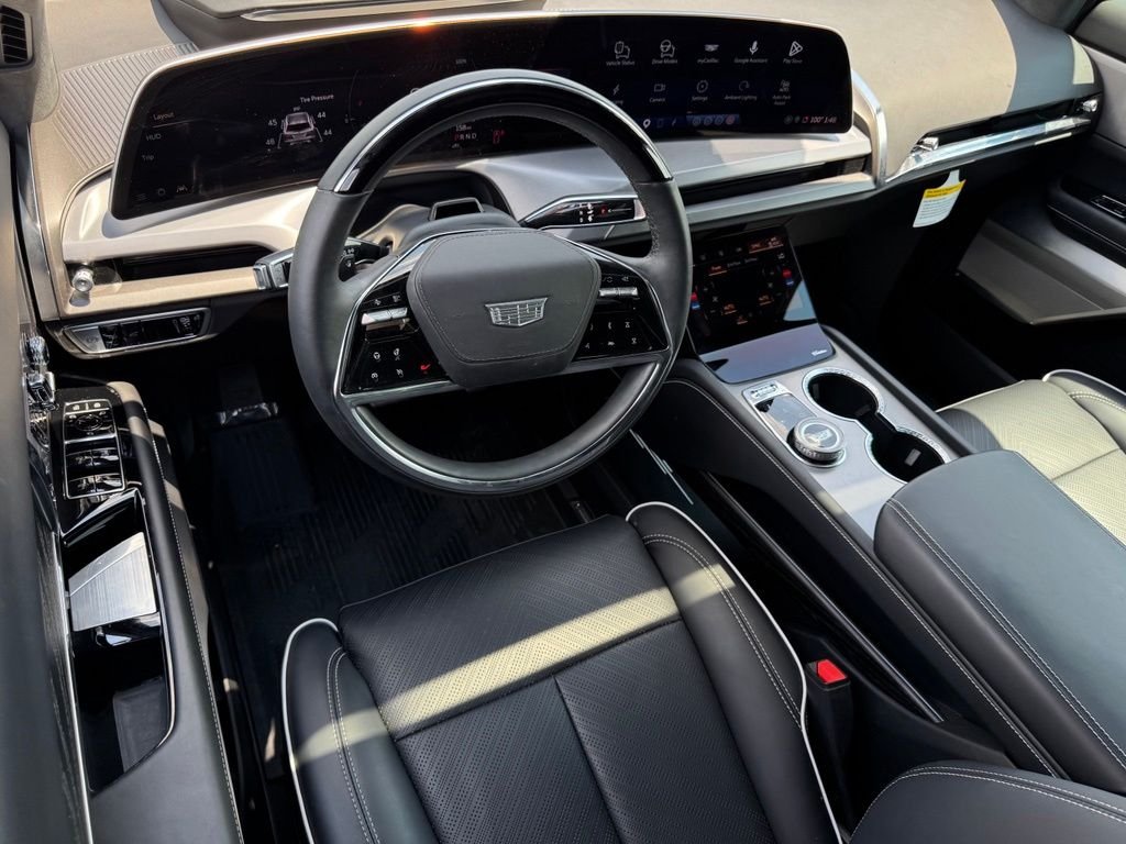 Used 2026 White Cadillac Platinum image 22