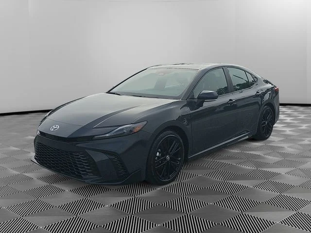 Used 2025  Toyota SE image 1