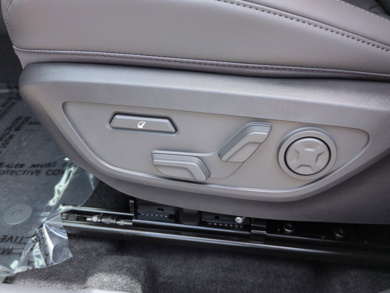 New 2027 Snow White Pearl Kia X-Line SX image 22