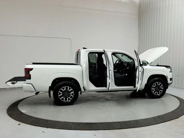 New 2026 White Nissan SV image 16