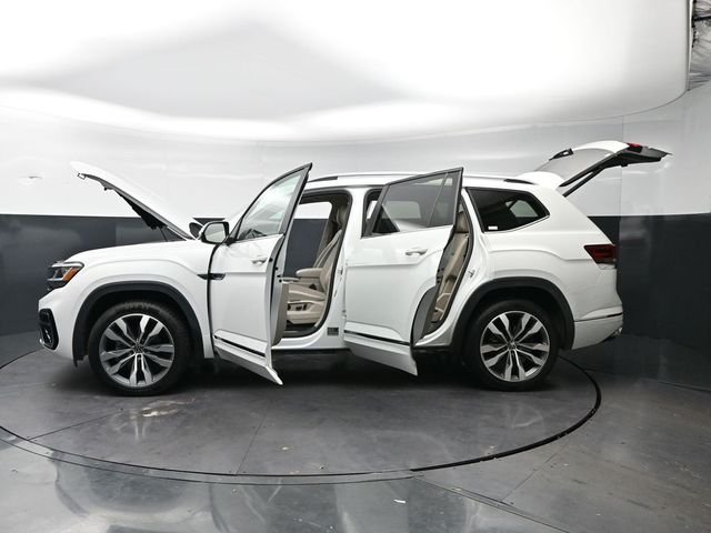Used 2021 White Volkswagen 3.6L V6 SEL R-Line image 31