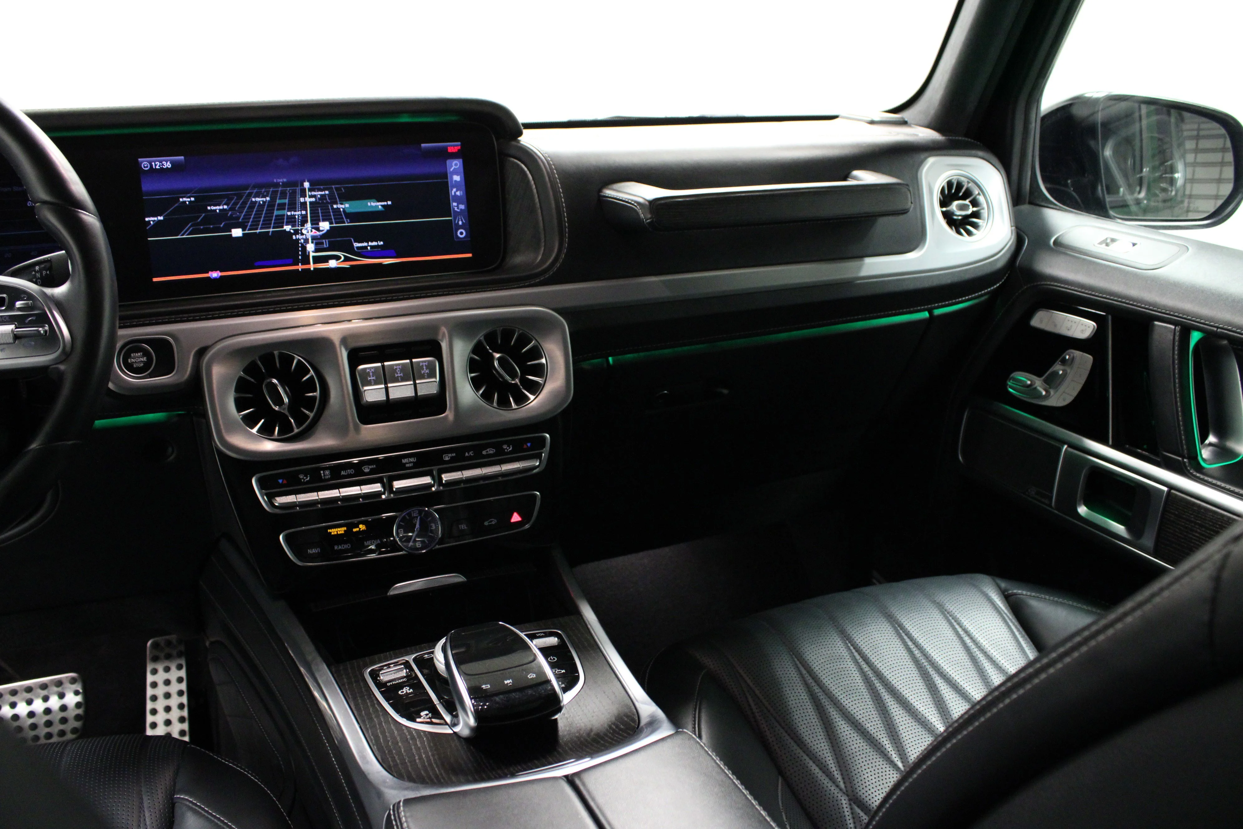 Used 2023 MANUFAKTUR Deep Green Mercedes-Benz G 550 image 19