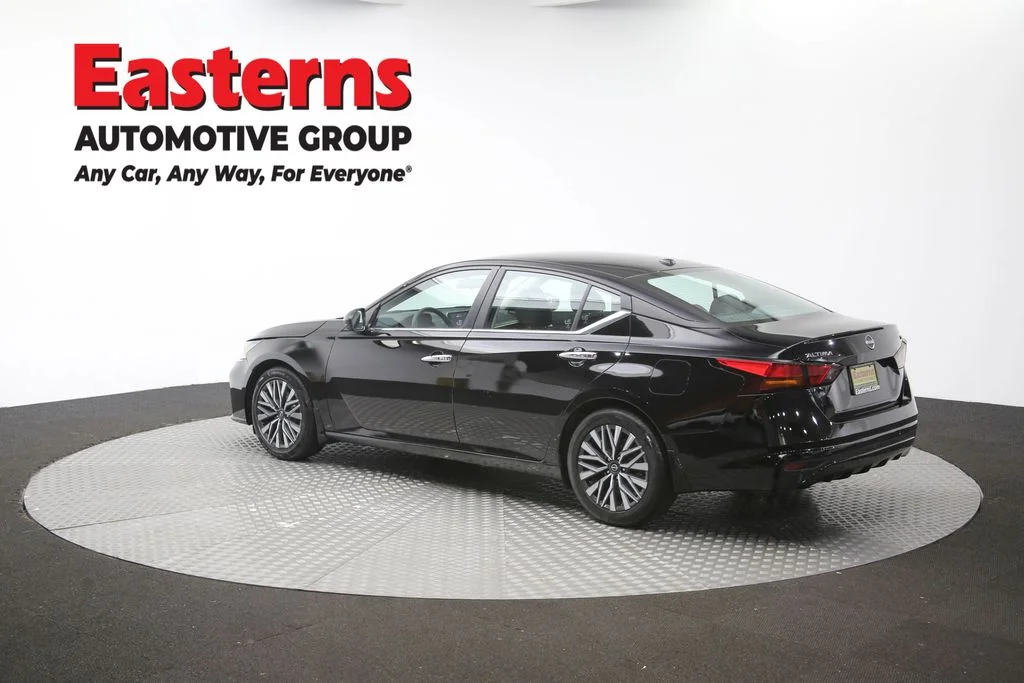Used 2024 Black Nissan 2.5 SV image 64