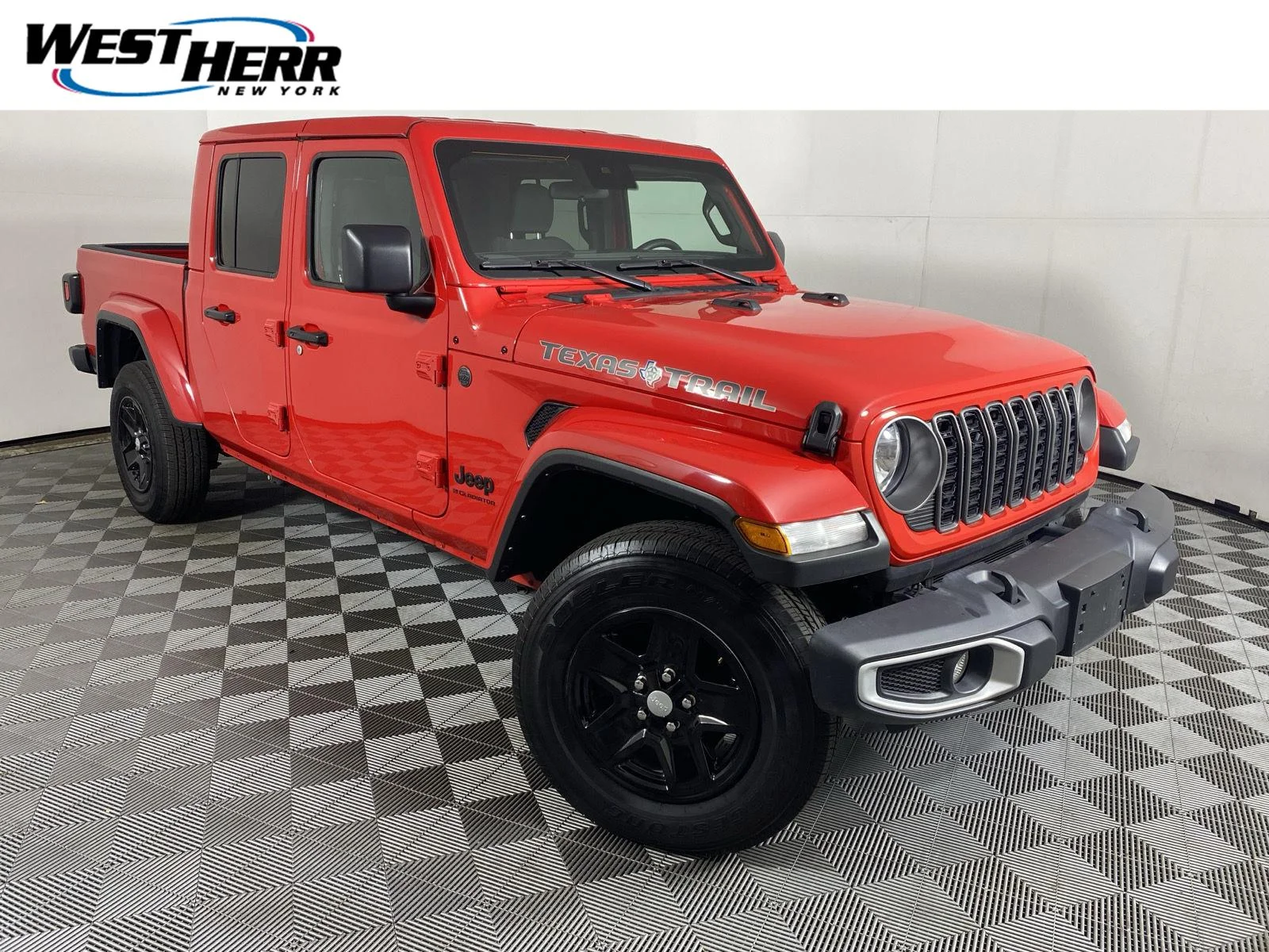 Used 2025 Firecracker Red Clearcoat Jeep Texas Trail image 1