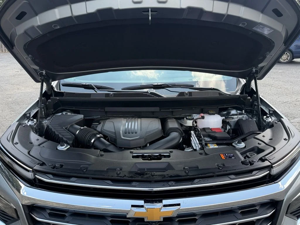 New 2027 Sterling Gray Metallic Chevrolet LT image 20