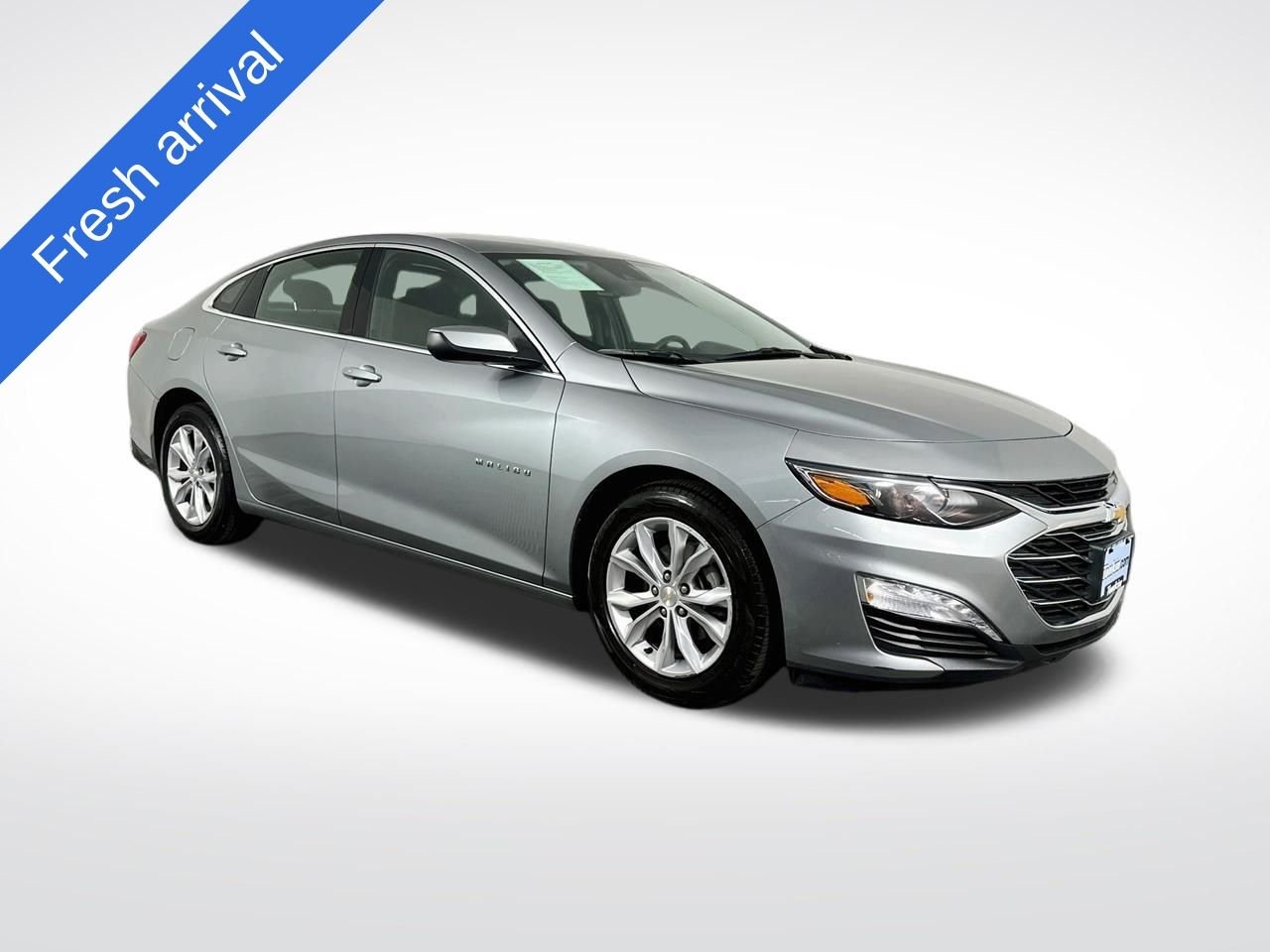 Used 2023 Sterling Gray Metallic Chevrolet LT image 1