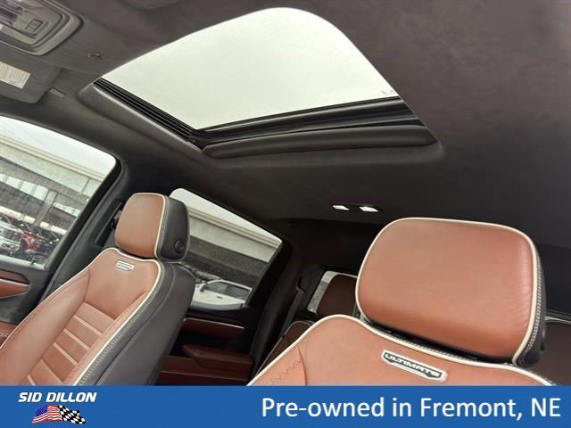 Used 2023 White Frost Tricoat GMC Denali Ultimate image 19