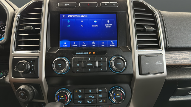 Used 2020 Stone Gray Metallic Ford Lariat image 14