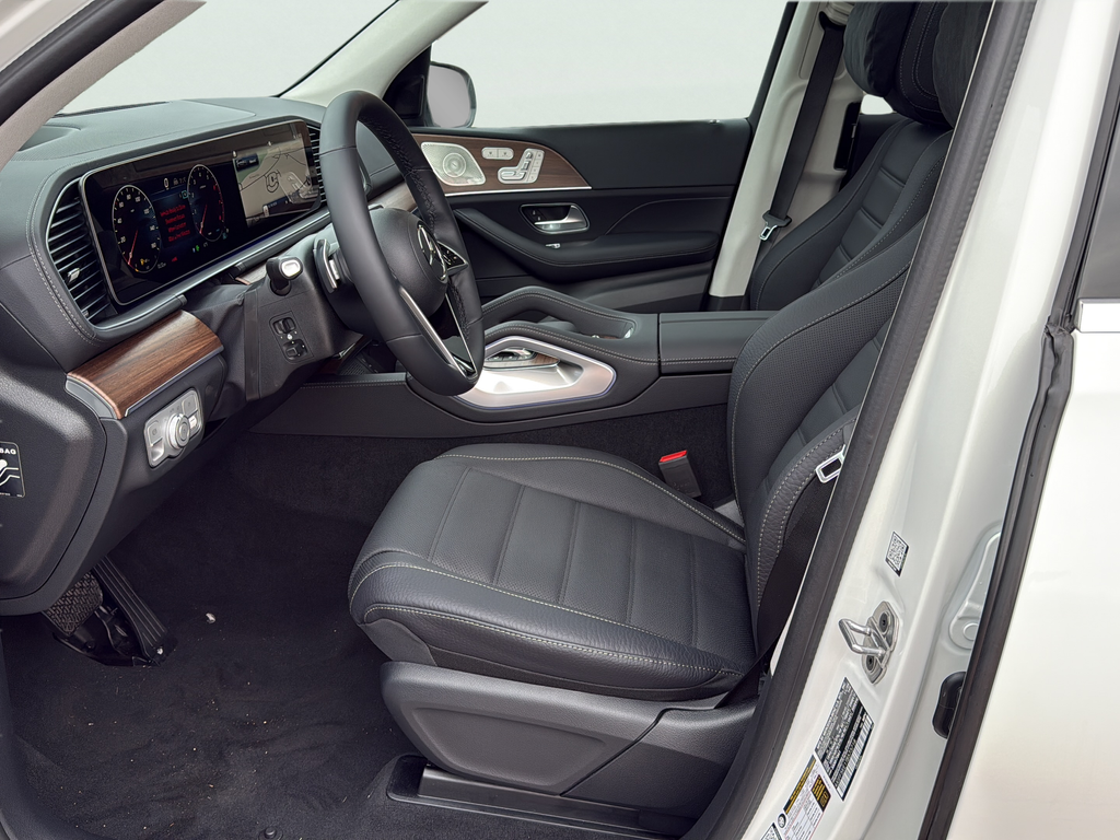 Used 2026 White Mercedes-Benz GLS 450 image 19