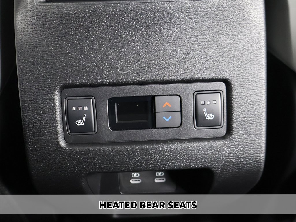 Used 2025 Black Mitsubishi SEL image 9