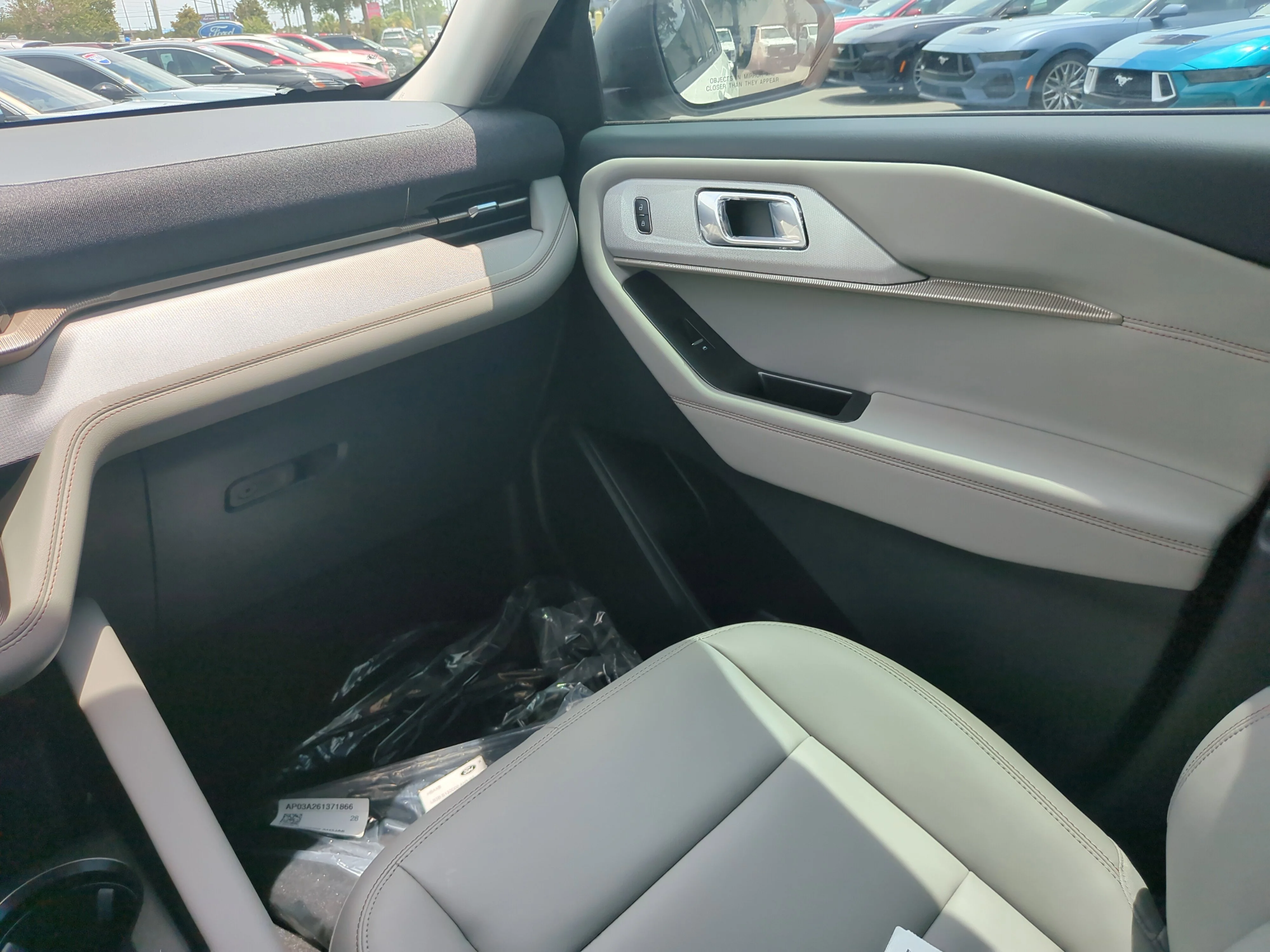 New 2026 Star White Metallic Tri-Coat Ford Active image 15