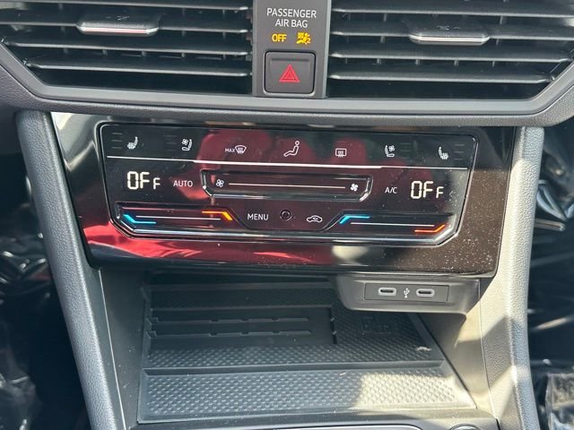 New 2026 Pure White Volkswagen 2.0T Autobahn image 37