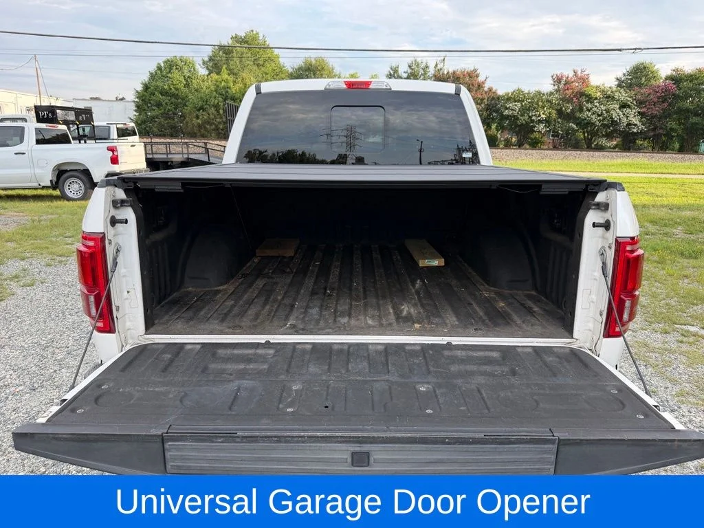 Used 2015 White Ford Lariat image 18