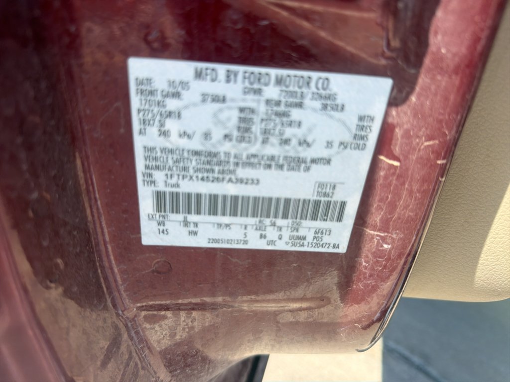 Used 2006 Red Ford LARIAT image 10