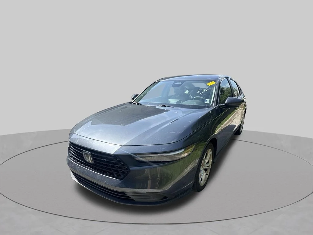 Used 2024  Honda LX image 2