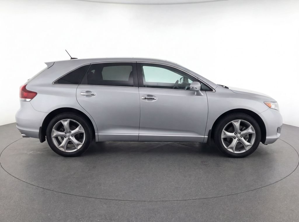 Used 2015 Silver Toyota Limited image 8