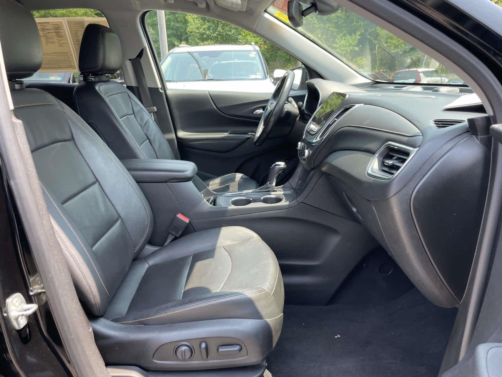 Used 2019 Mosaic Black Metallic Chevrolet Premier image 28