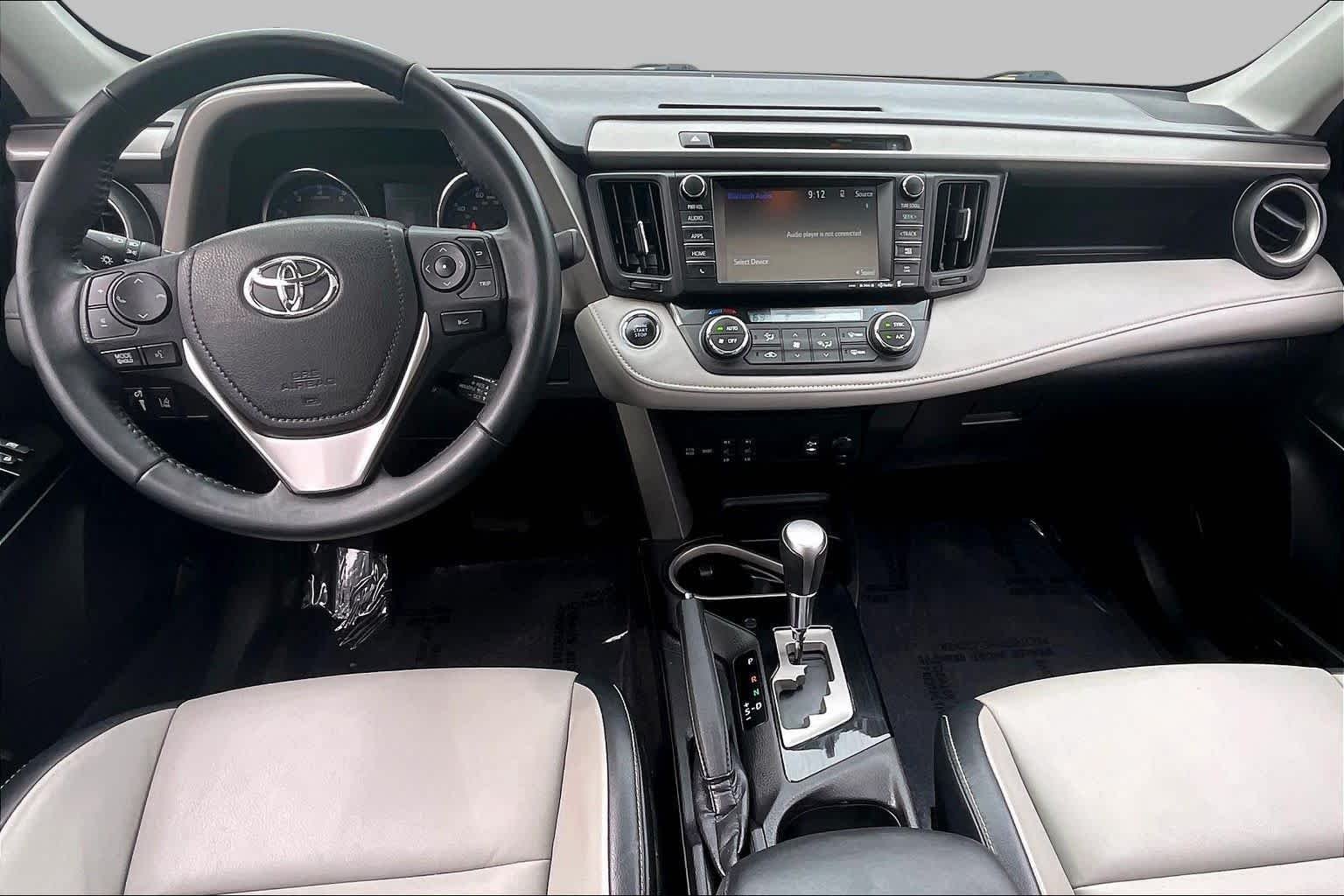 Used 2016 Silver Sky Metallic Toyota Limited image 29