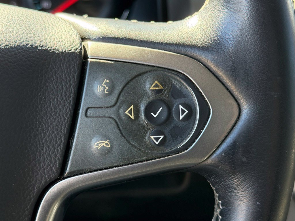 Used 2015 Silver Chevrolet LT image 15