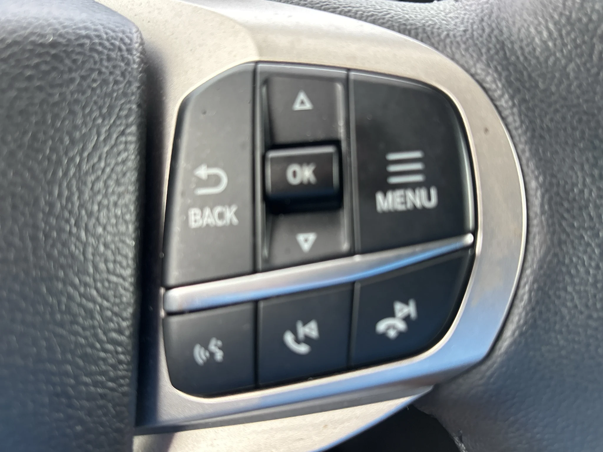 Used 2024 Agate Black Metallic Ford XLT image 17