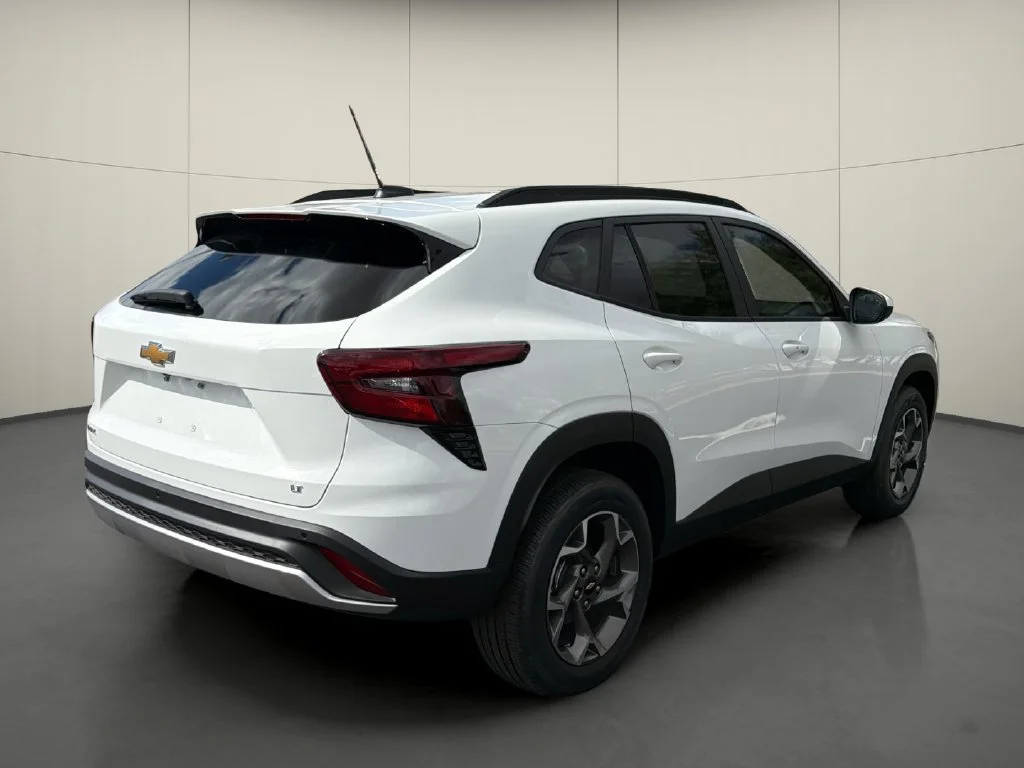 New 2026 Summit White Chevrolet LT image 7