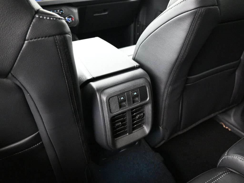 New 2025 Azure Gray Metallic Tri-Coat Ford Outer Banks image 24