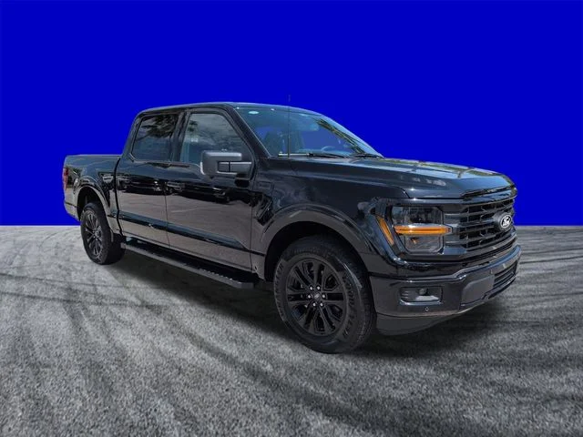 New 2026 Agate Black Metallic Ford XLT image 2