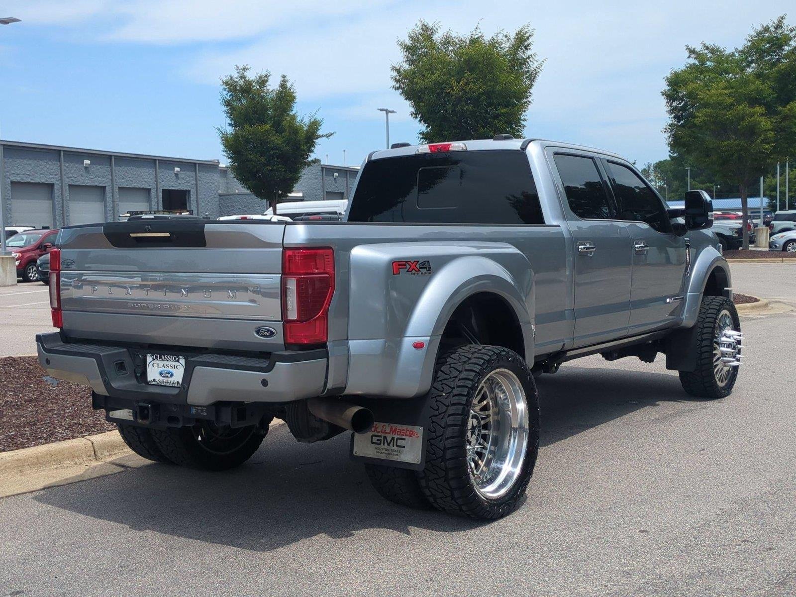 Used 2022 Agate Black Metallic Ford King Ranch image 5
