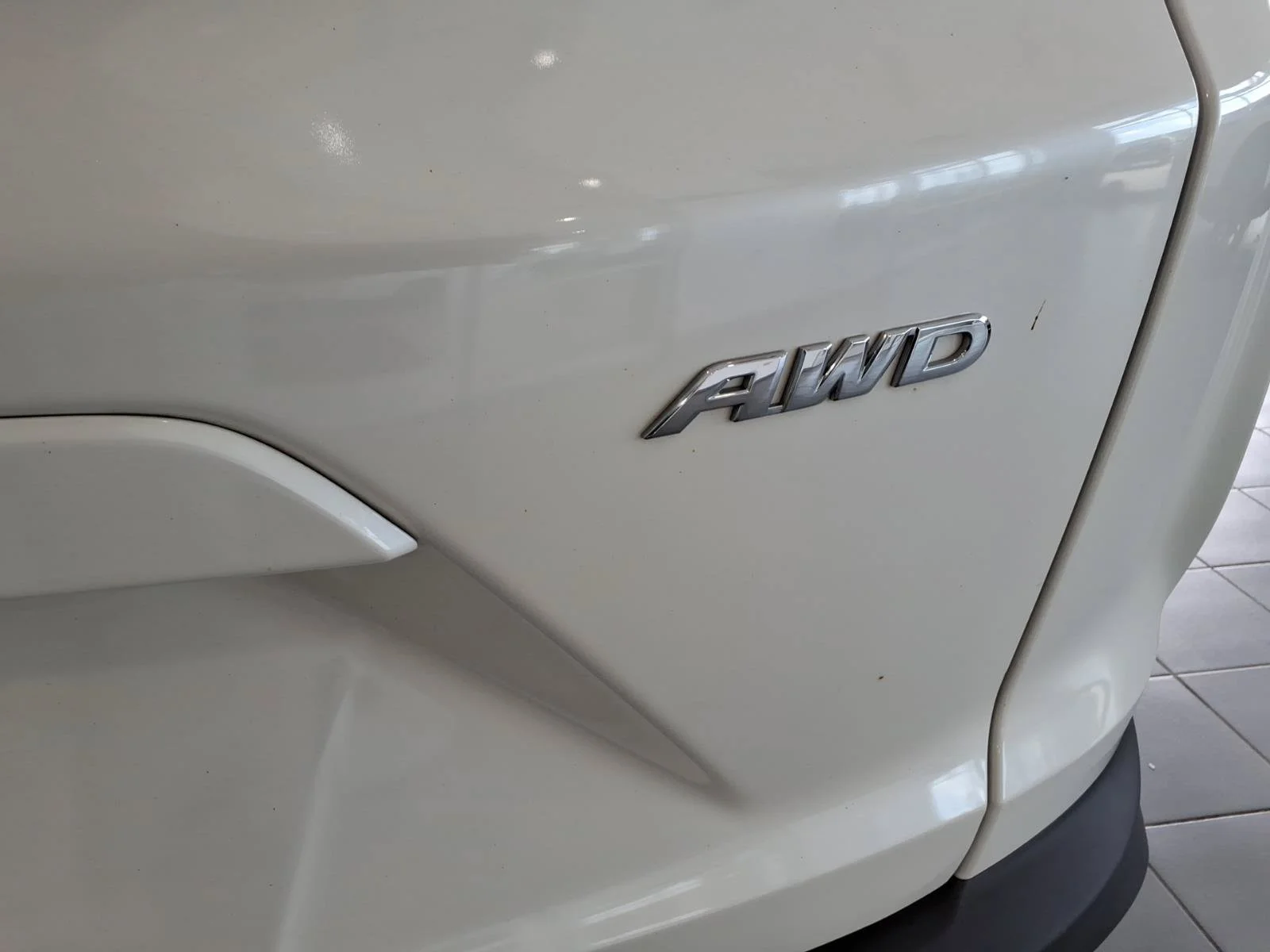 Used 2017 White Honda EX-L image 19