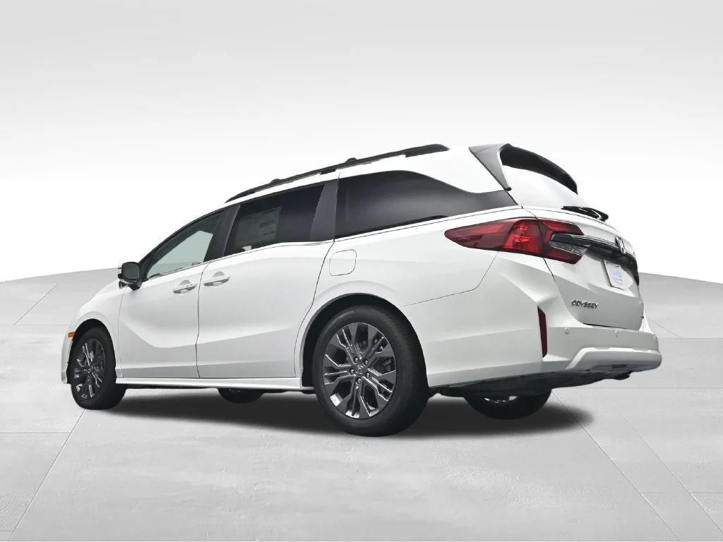 New 2027 Platinum White Pearl Honda Touring image 53