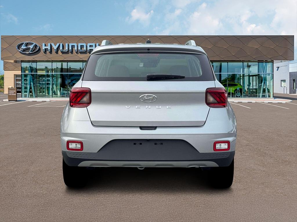 New 2026 Shimmering Silver Hyundai SEL image 6