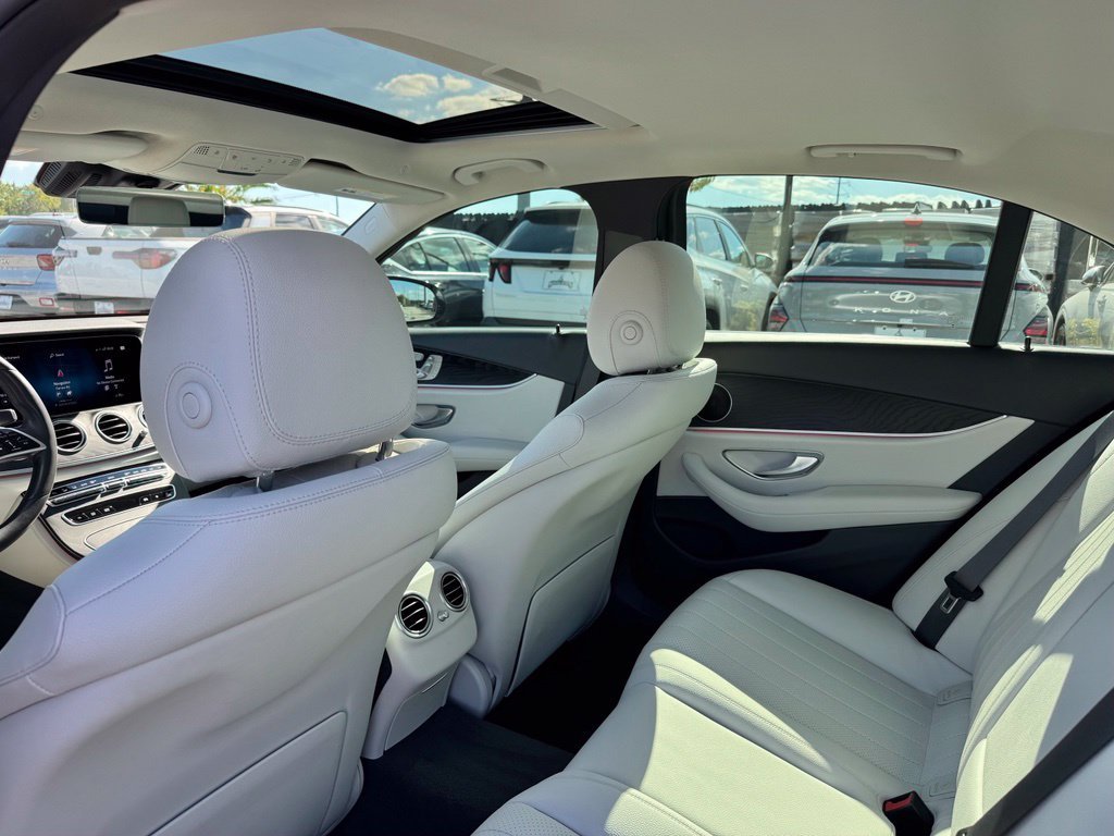2022 Mercedes-Benz E-Class E350 - Photo 22