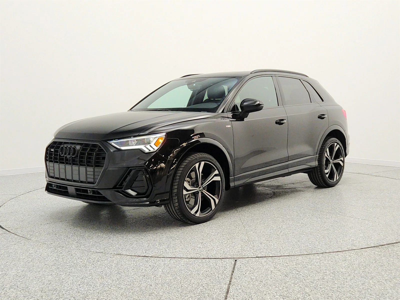2024 Audi Q3 45 TFSI S Line Premium Plus quattro's photo