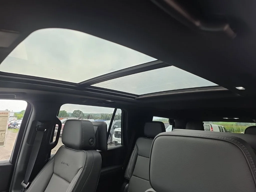 2026 GMC Yukon Denali - Photo 29