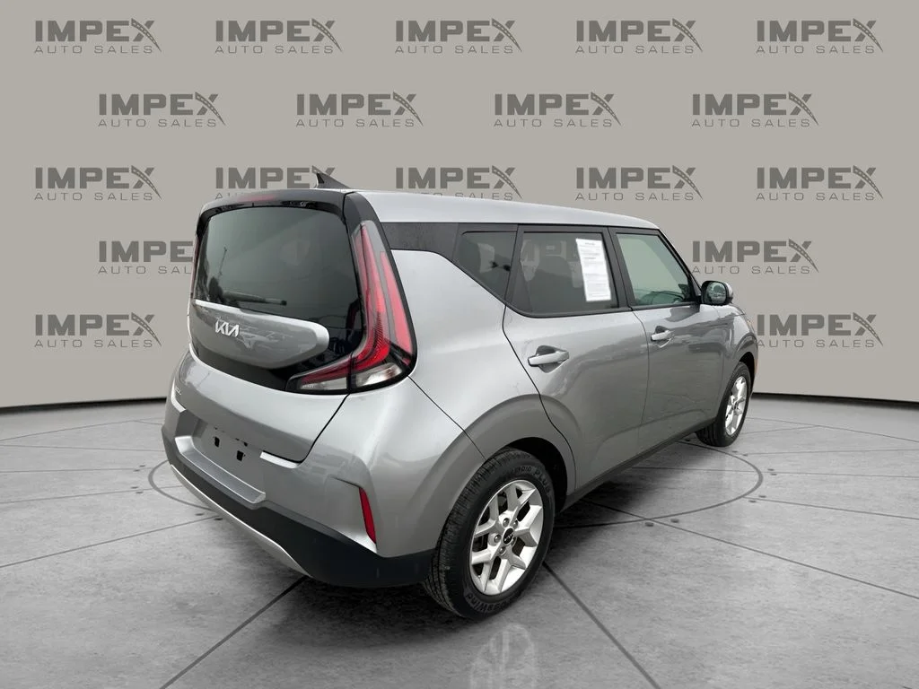 Used 2024 Gray Kia LX image 5